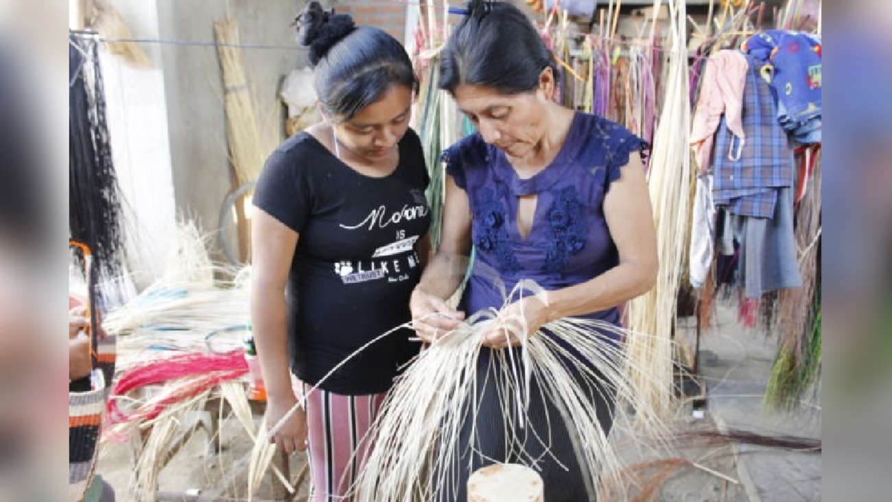 Descubre la tradición del tejido de paja toquilla en Ica