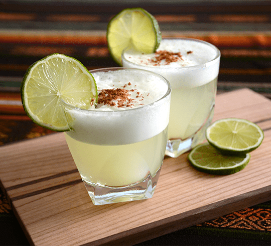 menu-el-pallar-Pisco-sour-(Pisco,-limón,-clara-de-huevo,-bitter)-min